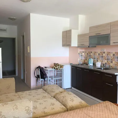 In Green Life Complex - 1 Bedroom And Studio * Sozopol